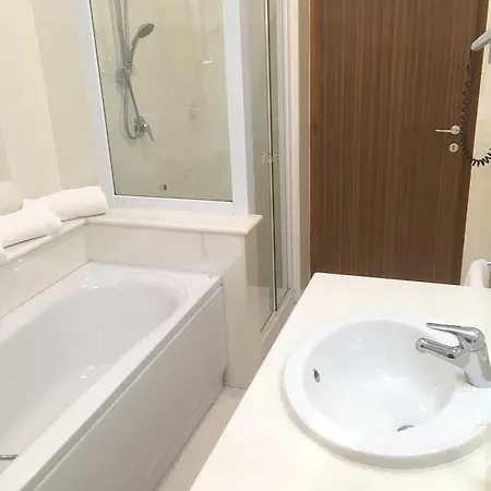 호텔 Internazionale 고리치아